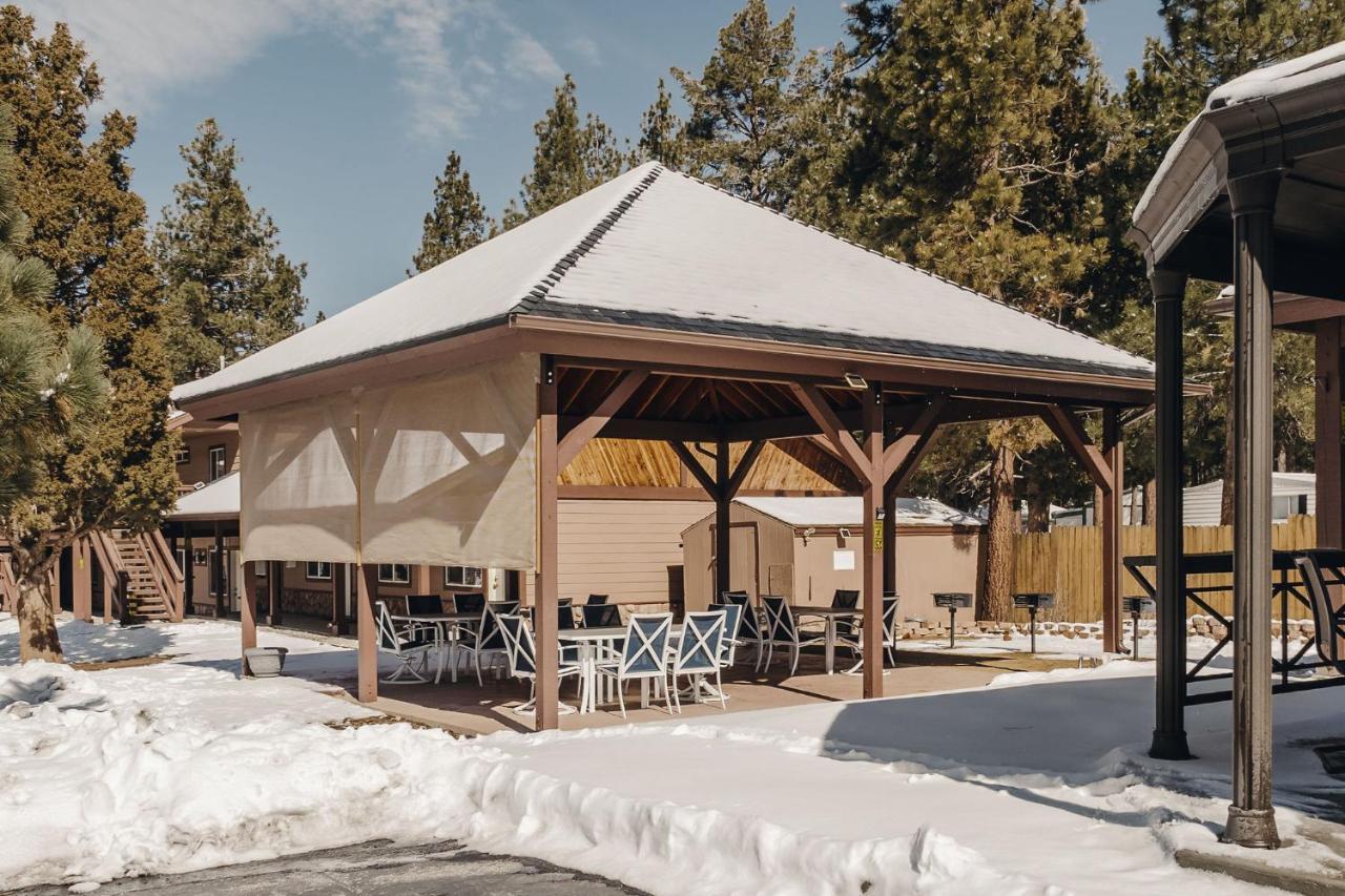 Vintage Lakeside Inn Big Bear Lake Bagian luar foto